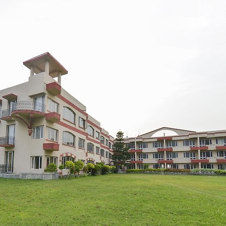 Oyo 15149 Hotel Ajoy Minar Mandarmani Bagian luar foto