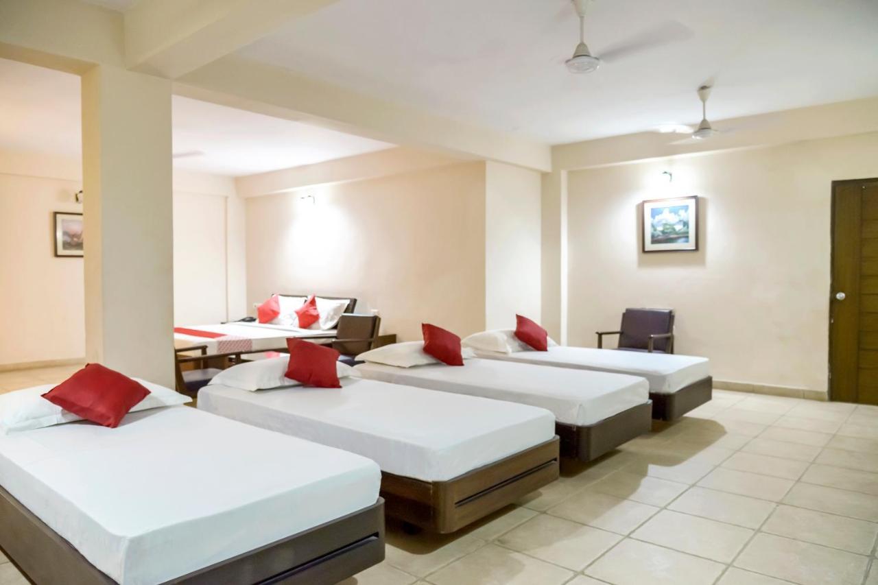 Oyo 15149 Hotel Ajoy Minar Mandarmani Bagian luar foto